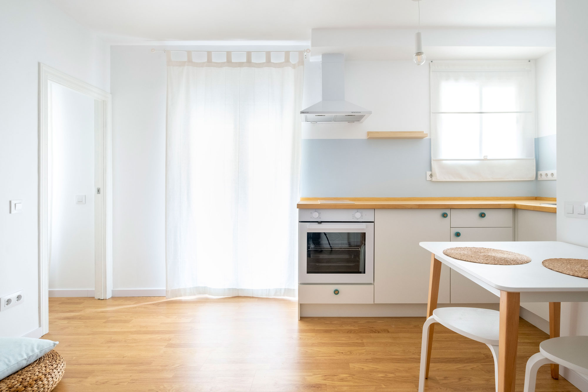 Cocina Comedor Salida Al Balcón